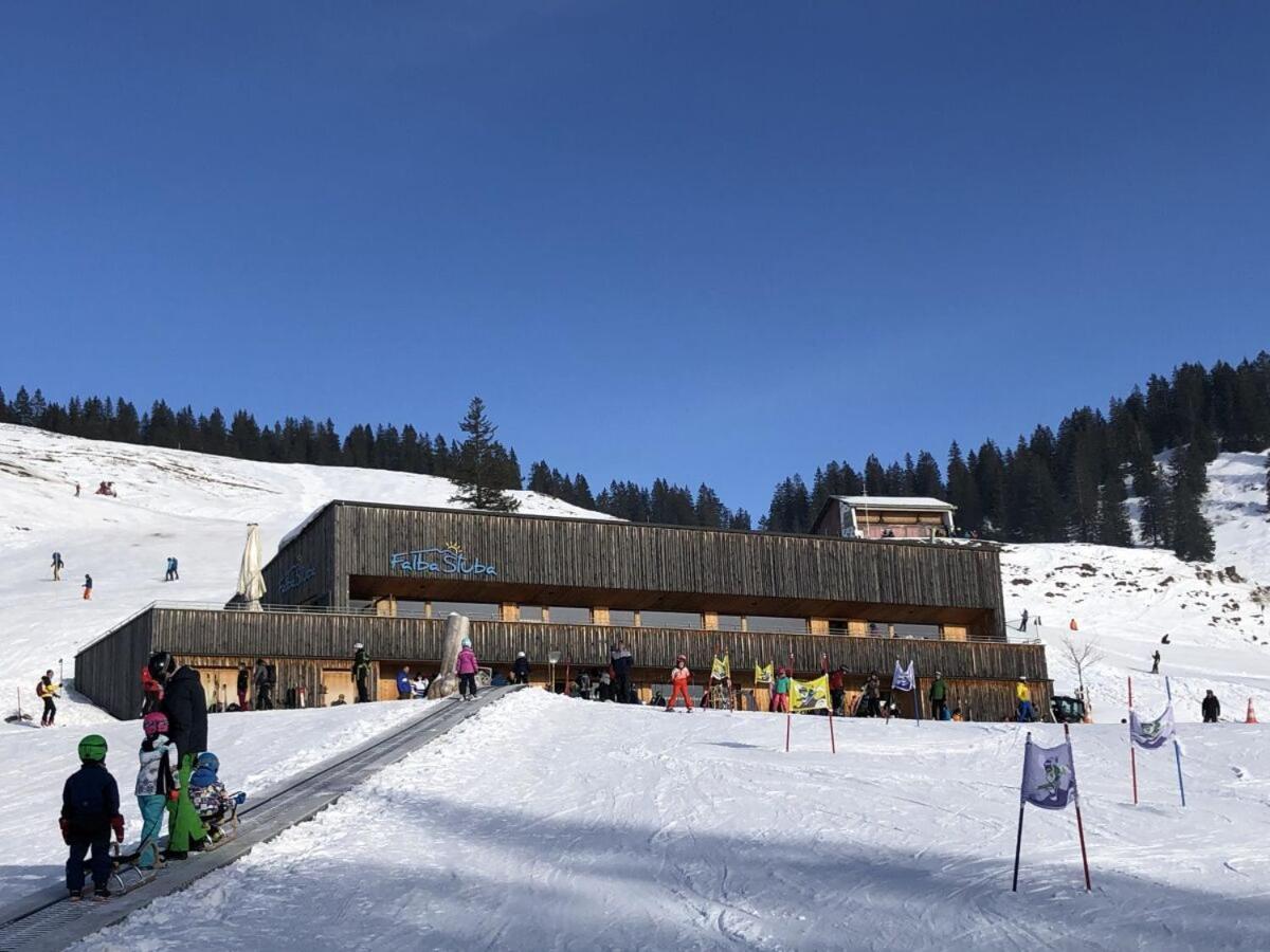 Walli Laterns - Ski Und Bergvergnuegen Direkt Vor Der Haustuer ภายนอก รูปภาพ